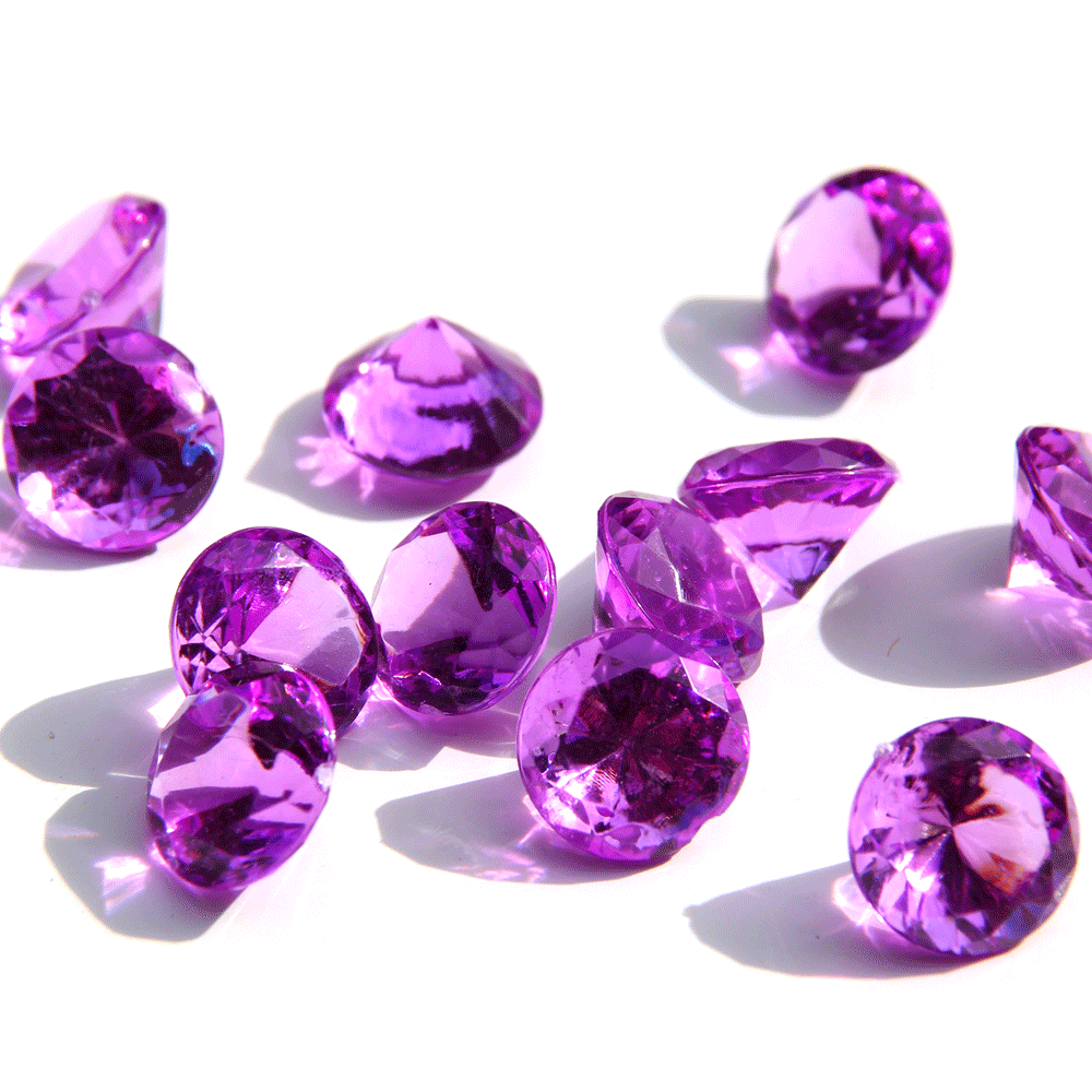 你知道紫色的钻石吗？紫色钻石的价格贵不贵？
