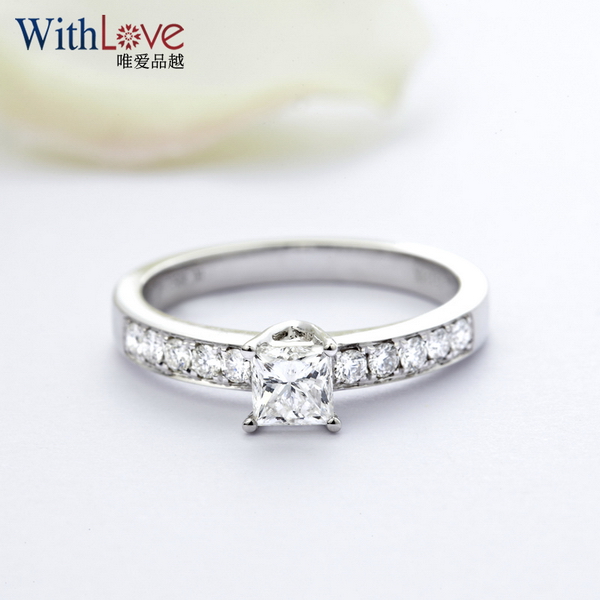 结婚买什么款式的钻石戒指比较好