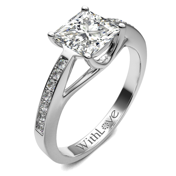订婚时送什么类型的戒指，5克拉钻戒有多大    