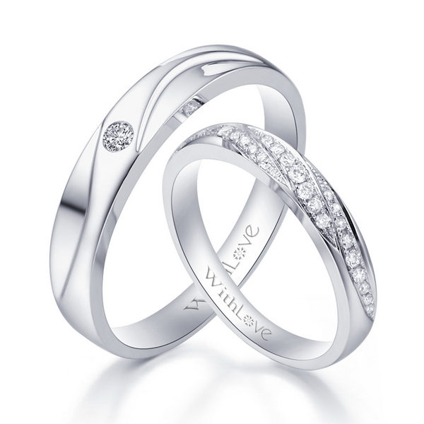 订婚和结婚戒指要不要分开买