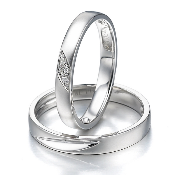 结婚买Pt950钻石戒指得要多少钱