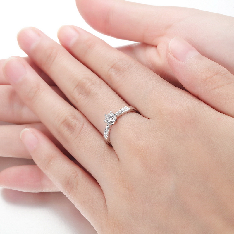 多少钱的钻石戒指比较好?