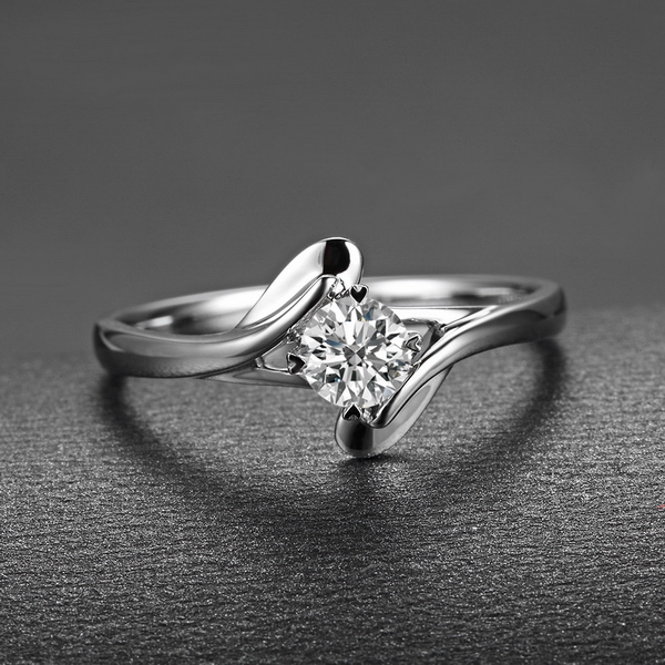 买钻石戒指怎样挑选才是好的?
