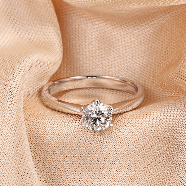 铂金钻石戒指怎么选