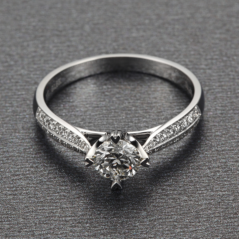 求婚戒指买多少价格的？