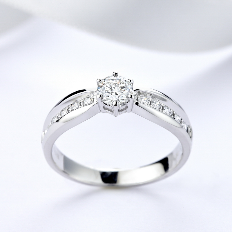 求婚结婚要买几个戒指?