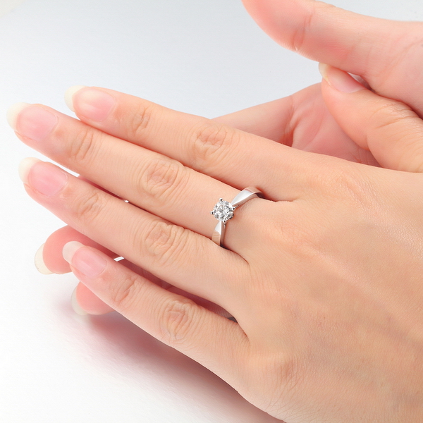 女生手指戴戒指的含义是什么