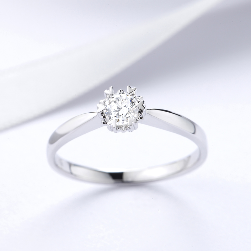结婚买钻石戒指什么牌子更好?
