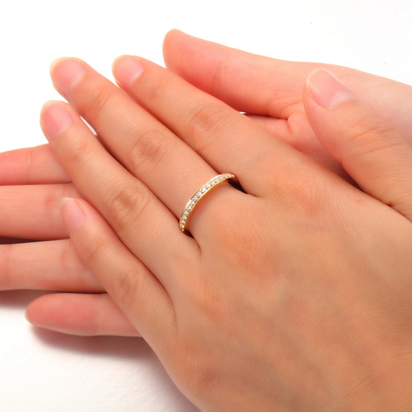 求婚买什么戒指送女友比较好?