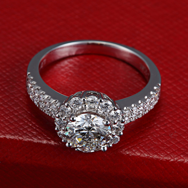 现在结婚买什么戒指更好?