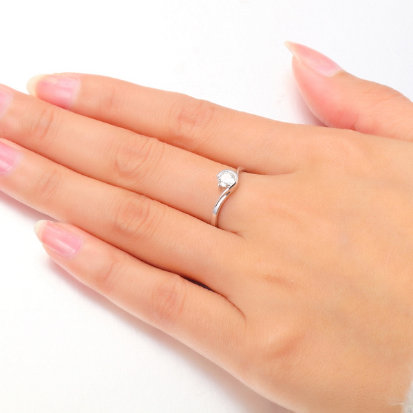 给女朋友送戒指是什么意思