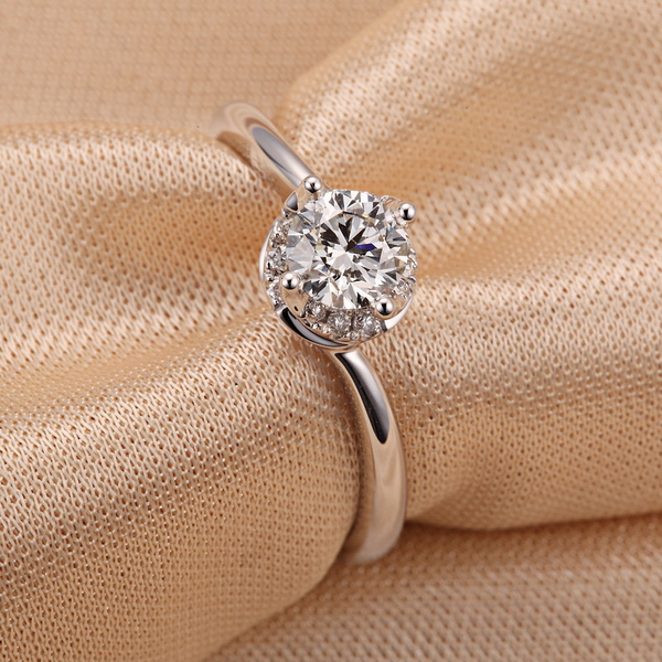 结婚时都会买钻石戒指吗?