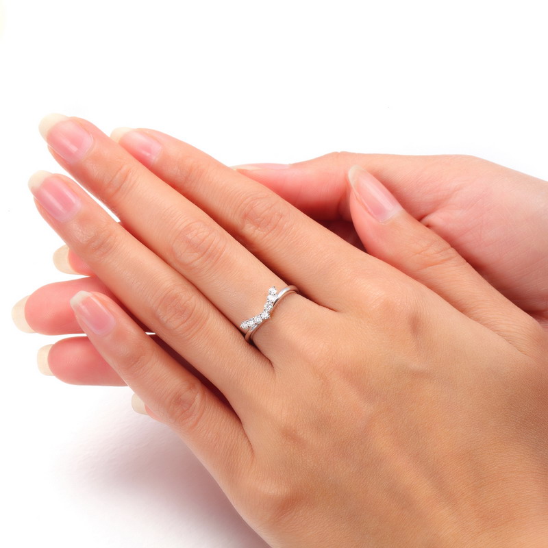 给女朋友送戒指意味着什么?
