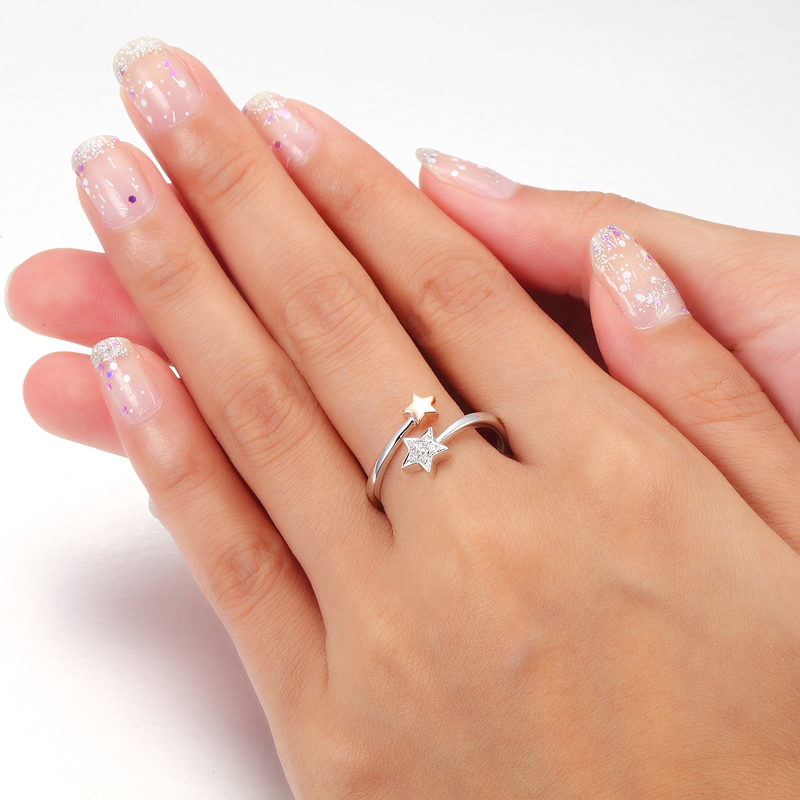 订婚买什么款式的戒指好?