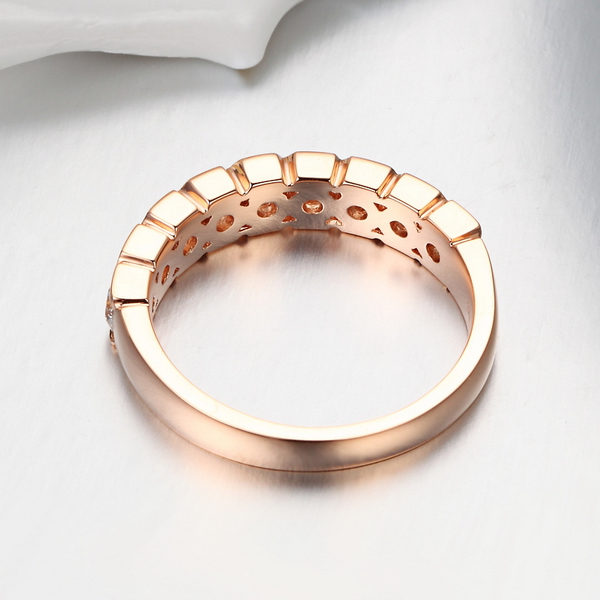 结婚买钻石戒指哪个牌子好?