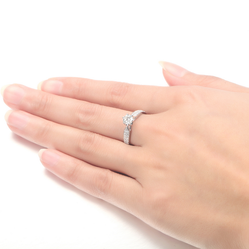 如何在网上买结婚戒指?