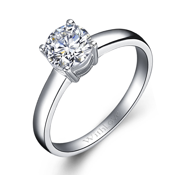钻石戒指是定制好还是直接购买